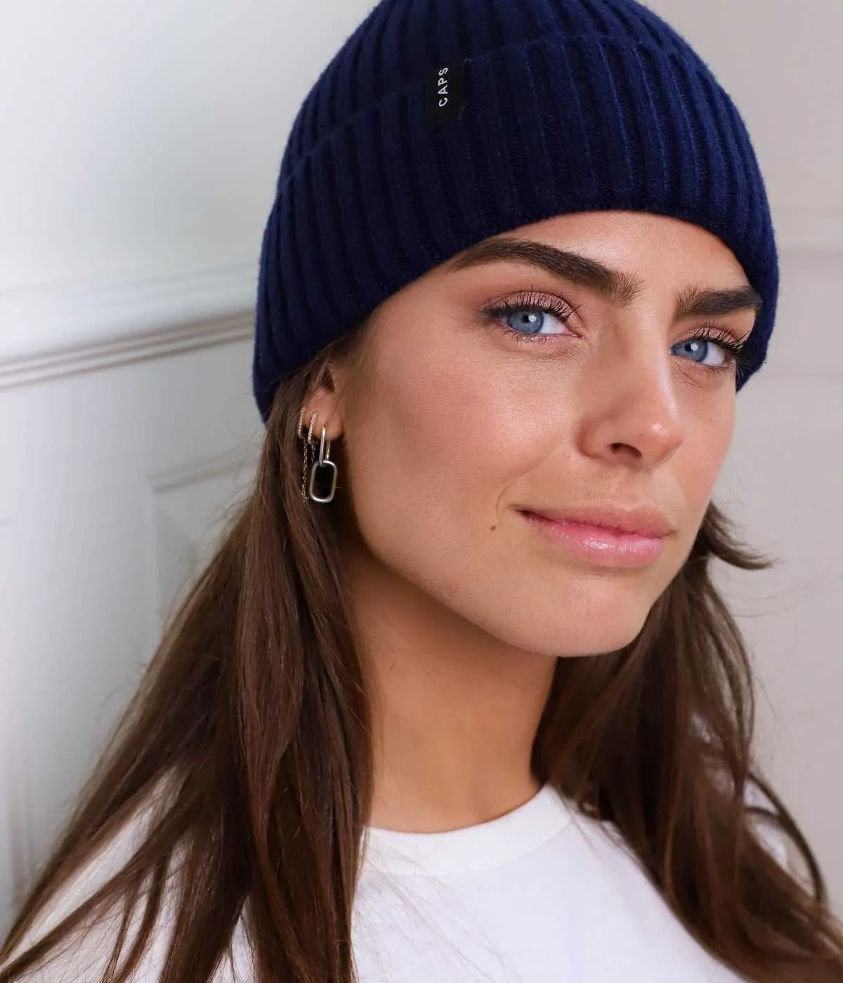 CABLE LOGO BEANIE.