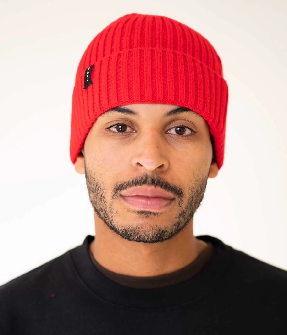 CABLE LOGO BEANIE.