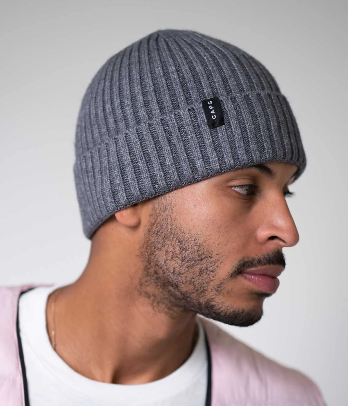 CABLE LOGO BEANIE.